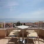 Apartman With A Parking Space - 6667 *