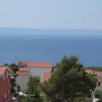 With A Parking Space - 6667 * Makarska